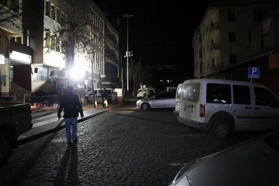 Diyarbakır’da polise saldırı
