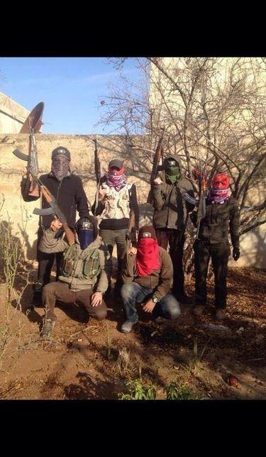 YPG saflarındaki bordo-mavi atkılılar kafa karıştırdı