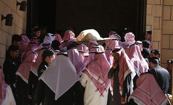 Kral böyle uğurlandı