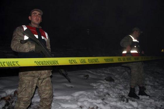 2 askeri uçak düştü 4 pilot şehit oldu