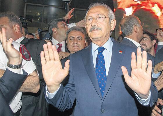 Kılıçdaroğlu: ‘Memnunum istifa yok’