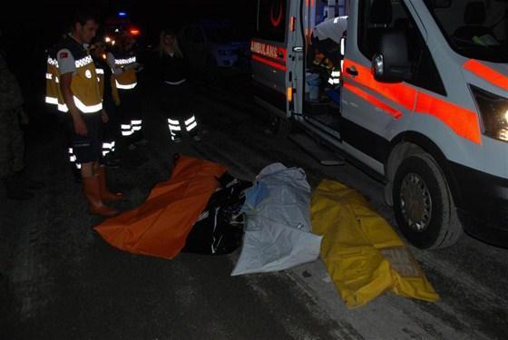 Erzincanda trafik kazası: 5 ölü, 2 yaralı