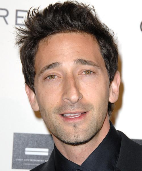 Engin Akyürek Adrien Brody ile yarışacak