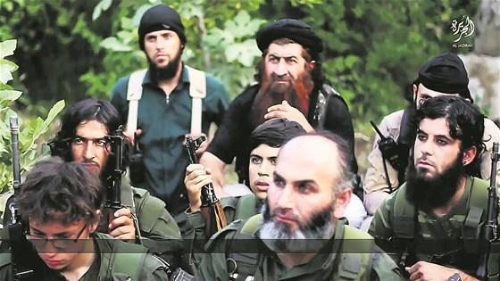 IŞİD Türkleri cihada çağırdı: Olduğunuz yerde kıyama kalkın
