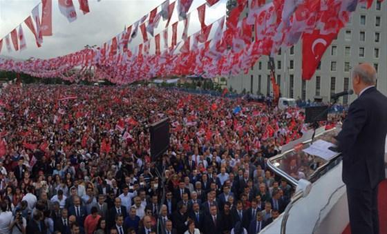 1 Kasım seçimleriyle ilgili çarpıcı değerlendirmeler