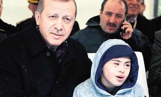 ‘Yaşanan hadiseden dolayı üzgünüz’