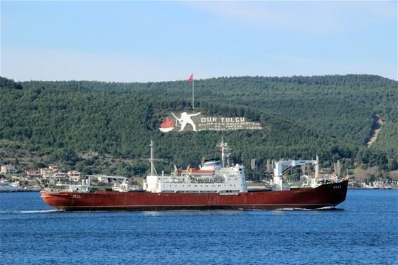 Rus askeri gemisi Çanakkale Boğazından geçti
