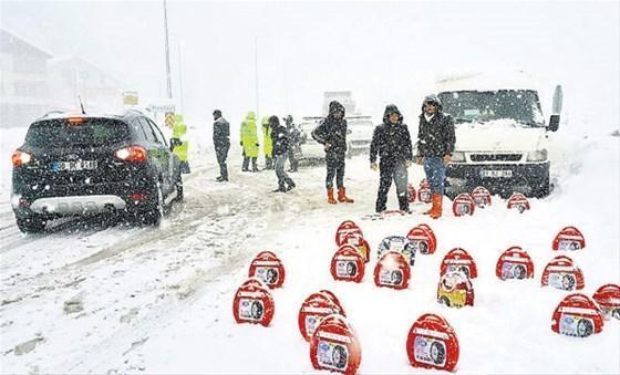Kuvvetli ve yoğun kar yağışı