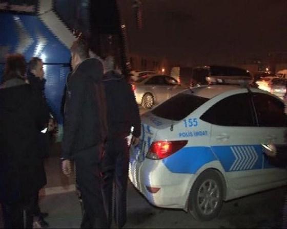 İstanbulda polis aracına silahlı saldırı