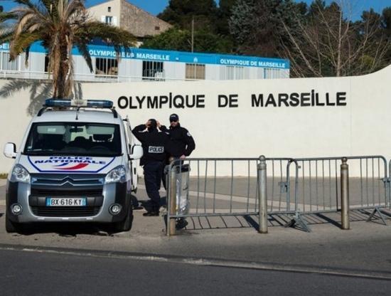 Marsilya idmanında bomba paniği