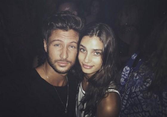 Çağatay Ulusoy ile Taylor Marie Hill aşk mı yaşıyor