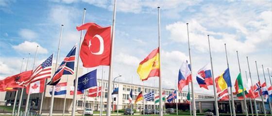 Dünya Türkiye ile tek yürek