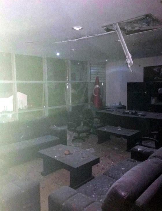 PKK’lı teröristlerden Bahçesaray Kaymakamlığı’na saldırı