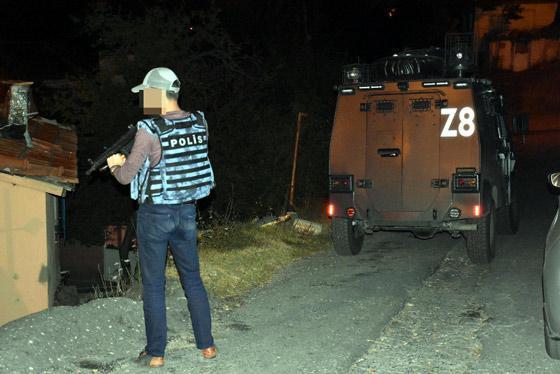 İstanbulda helikopter destekli terör operasyonu