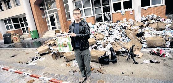 Charlie Hebdo yine hedefte