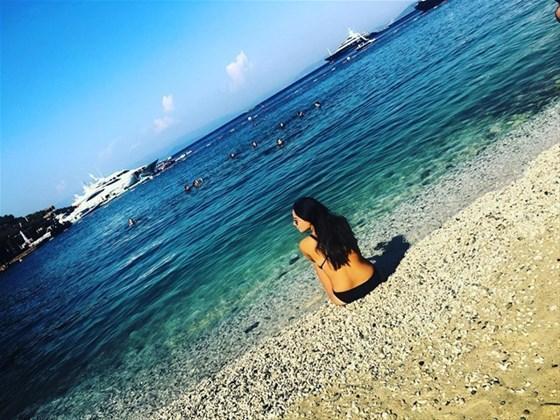 Merve Seviden tatil pozu