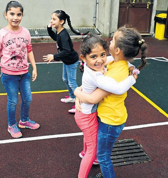 Suriyeli çocuklar Türkiyede aldıkları eğitimle kayıp kuşak olmayacak