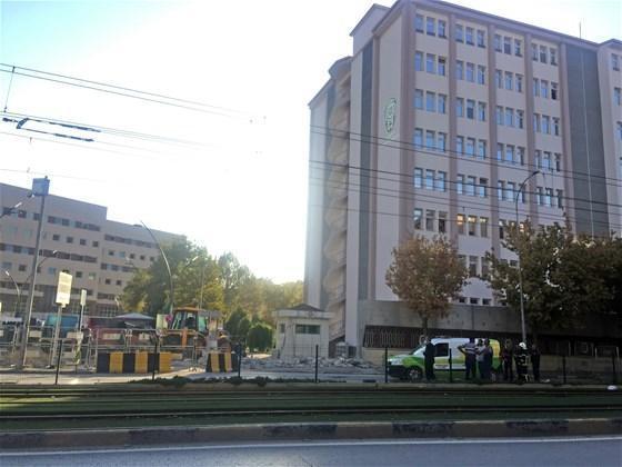 Gaziantep Emniyet Müdürlüğü önünde korkutan tehlike