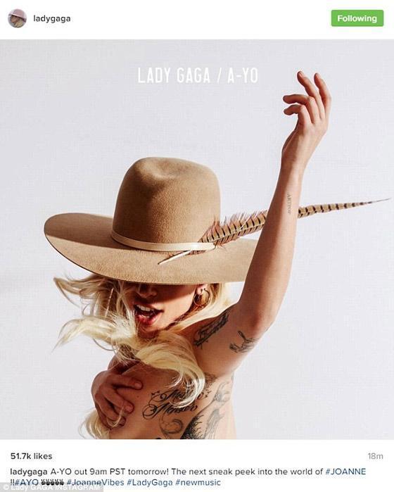 Lady Gaga albümüyle bir numara