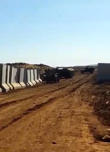 Hatayın Afrin sınırında beton bariyer gerginliği
