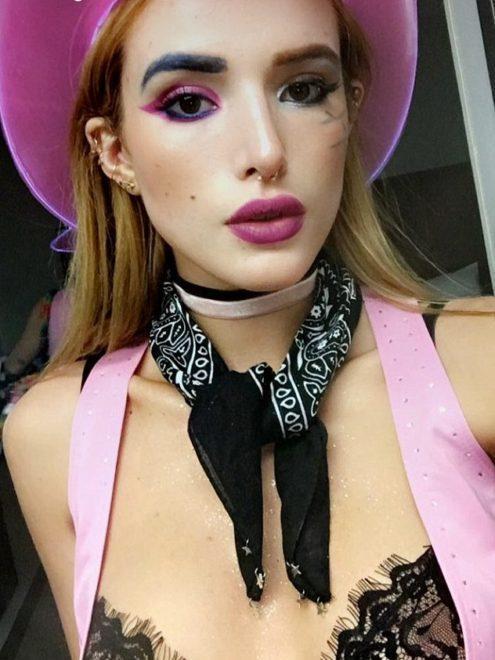 En seksi kovboy Bella Thorne