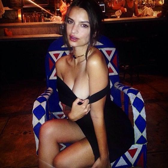 Emily Ratajkowski paylaştı, internet yıkıldı