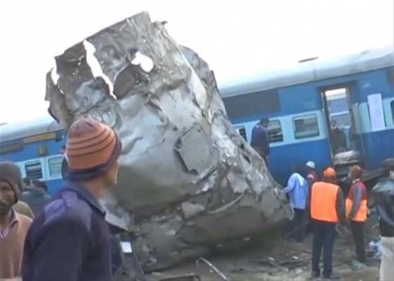 Hindistanda tren kazası: 112 ölü