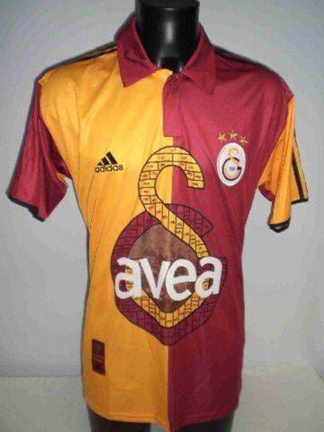 Galatasarayda Retro formalar satışa çıkıyor