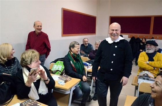 Sınıf arkadaşları 47 yıl sonra buluştu