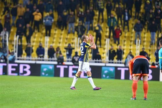 Fenerbahçeli taraftarlardan Aatifa tepki
