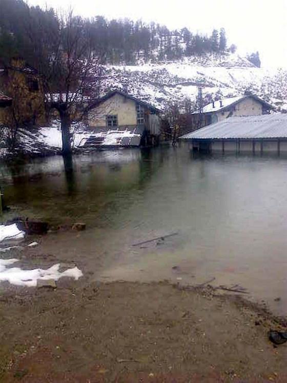 Bir köy baraj suyu altında kaldı