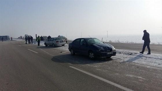Erzurumda zincirleme kaza: 24 yaralı