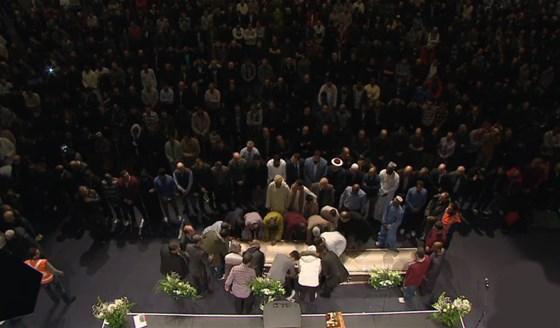 Kanada’daki cami saldırısında yaşamını yitirenler için tören