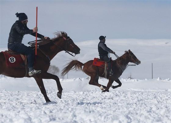 Meteorolojiden kritik hava durumu uyarısı İstanbulda günlerce sürecek