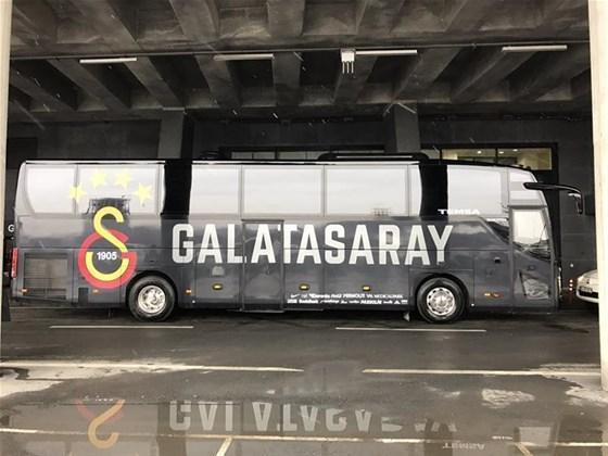 Galatasaraya yeni otobüs