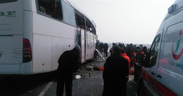 Iğdırdan son dakika: Otobüsler çarpıştı: 8 ölü, 16 yaralı