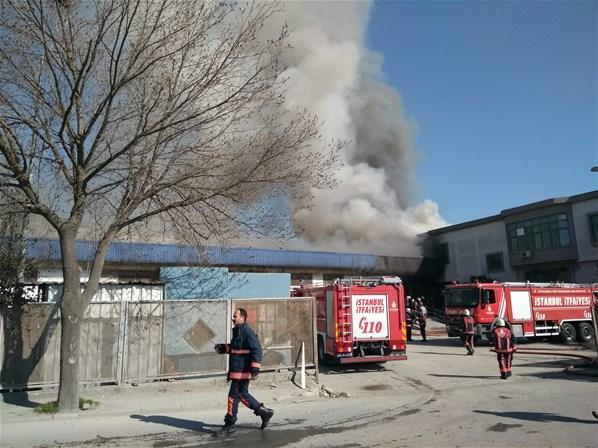 İstanbuldan son dakika Esenyurt’ta korkutan yangın