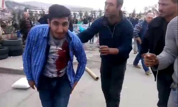 İzmirde bıçaklı kavga Ölü ve yaralı var