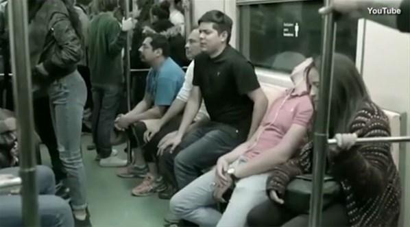 Metroya cinsel organlı koltuk koydular Ülke karıştı