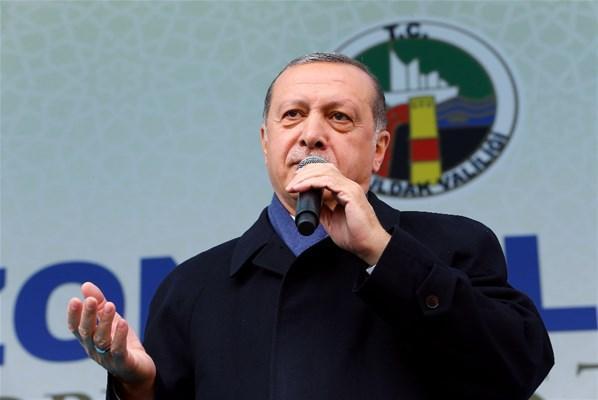 Erdoğan: O bayrakları hemen indirin