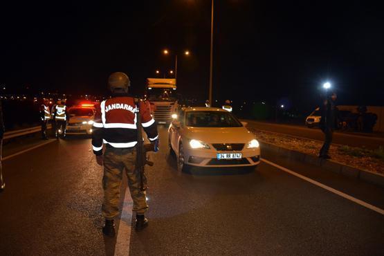 Türkiye genelinde başladı Binlerce polis sokaklarda