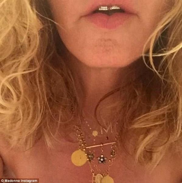 Madonna çıplak fotoğrafını paylaştı, olay oldu