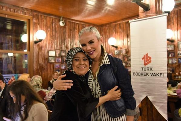 İpek Tanrıyar  acı habere dayanamadı yere yığıldı