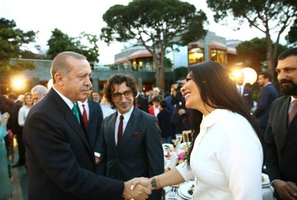 Bir döneme damga vuran isim iftarda ortaya çıktı