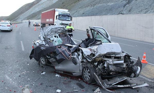 Erzincanda trafik kazası: 5 ölü