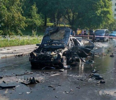 Ukraynada bomba yüklü araç patlatıldı