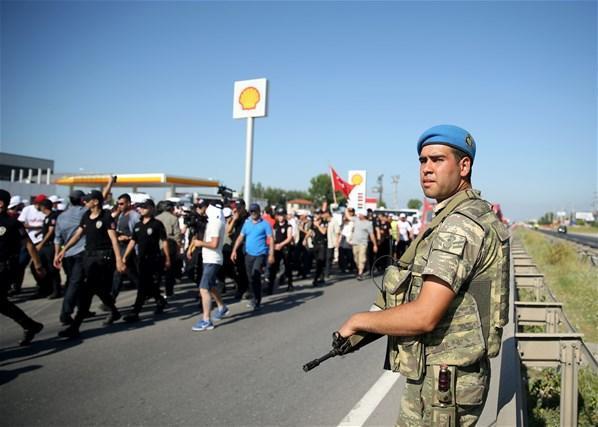 CHPnin, Berberoğlunun tutuklanmasına tepki yürüyüşü