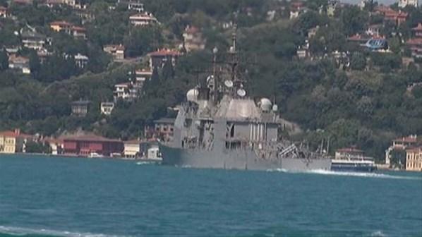 ABD savaş gemisi İstanbul Boğazından geçti