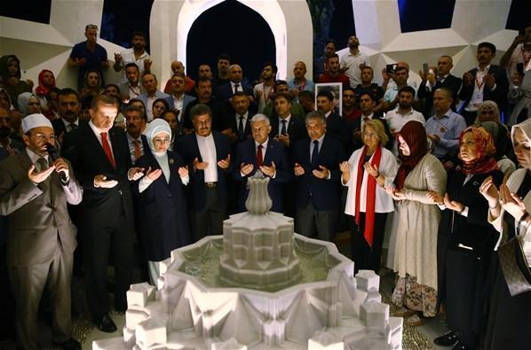 Cumhurbaşkanı Erdoğan, 15 Temmuz Şehitler Anıtını açtı