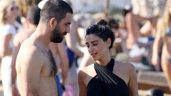 Arda Turan, Hande Erçeli katladı